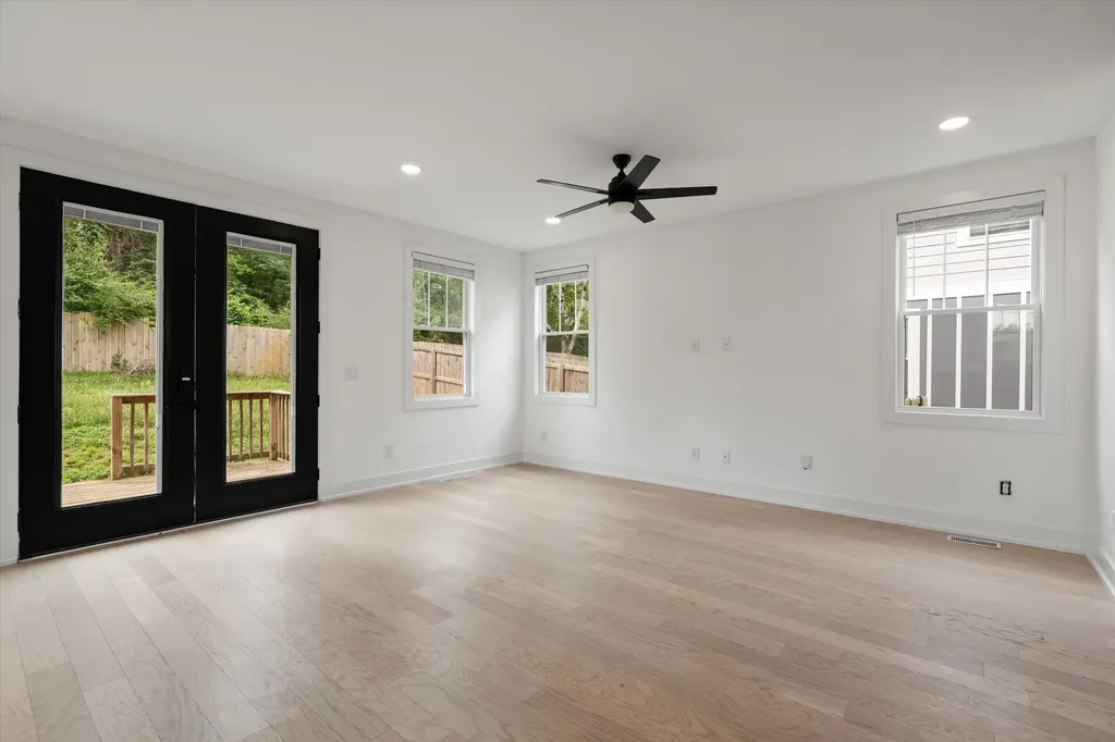 338B Ewing Drive Nashville TN 37207