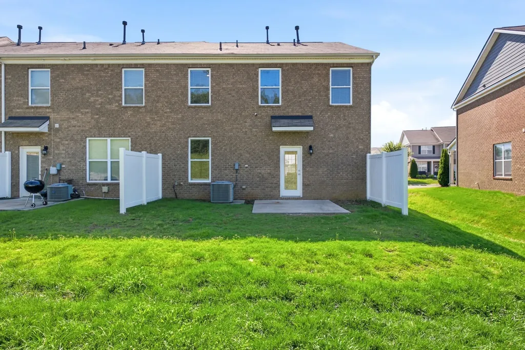 4151 Grapevine Loop Smyrna TN 37167