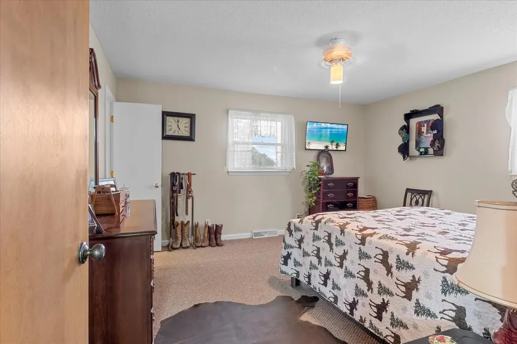 806 Brookhaven Circle Shelbyville TN 37160
