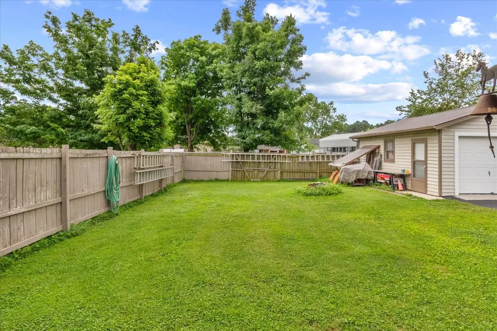 806 Brookhaven Circle Shelbyville TN 37160