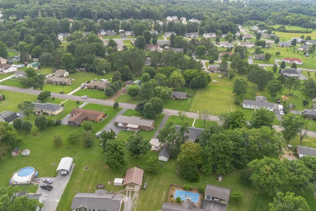 806 Brookhaven Circle Shelbyville TN 37160