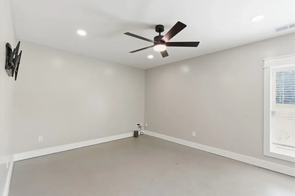 460 Serenity Place Only TN 37140