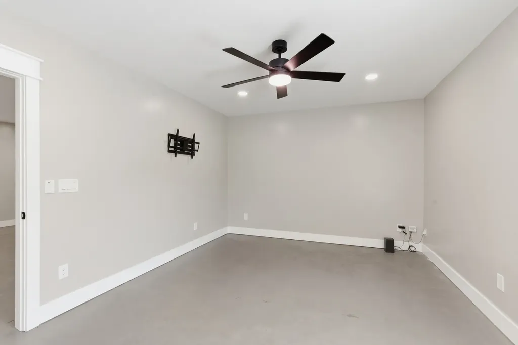 460 Serenity Place Only TN 37140