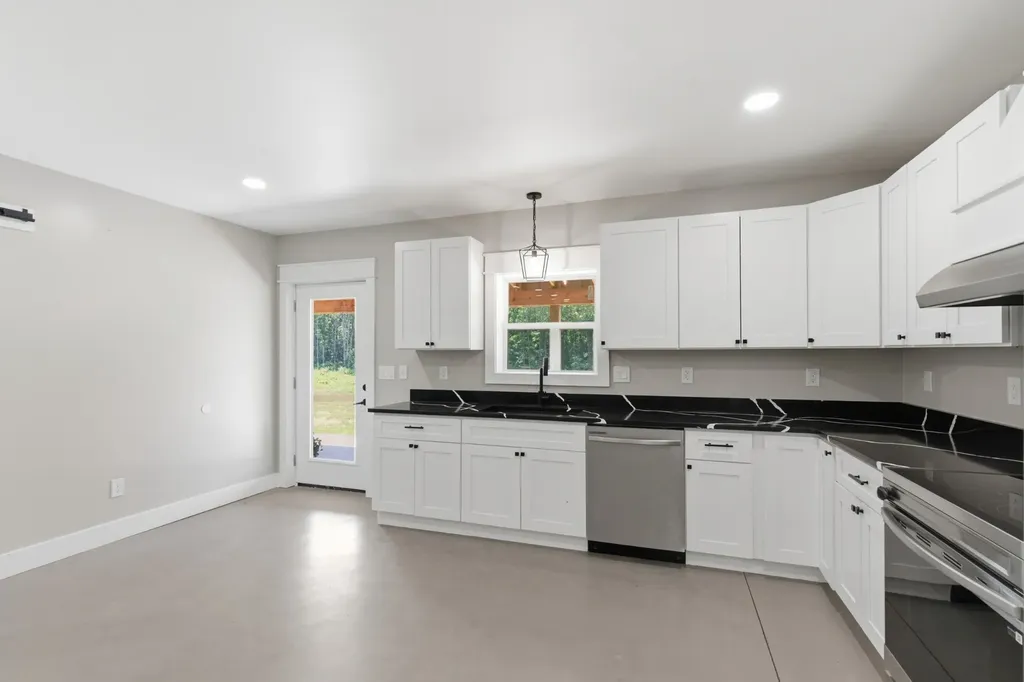460 Serenity Place Only TN 37140