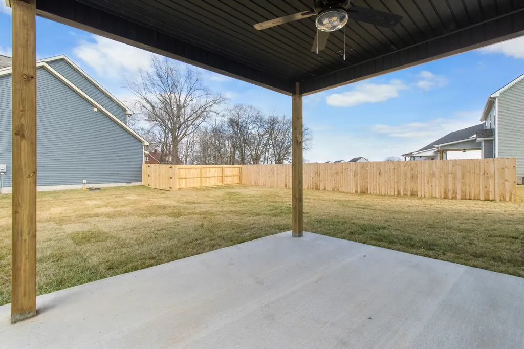141 Monaghan Drive Clarksville TN 37042