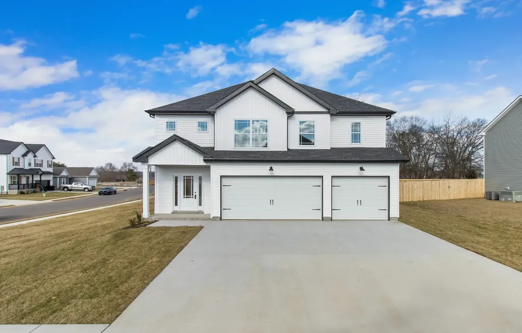 141 Monaghan Drive Clarksville TN 37042