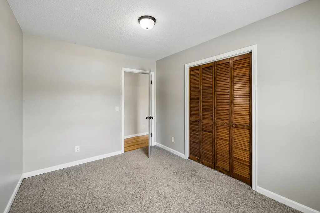 14 Morris Lane Pleasant Shade TN 37145
