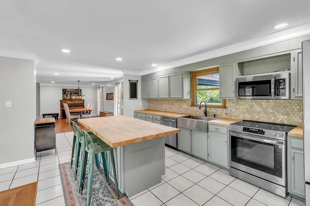 3025 Trewhitt Road, SE Cleveland TN 37323