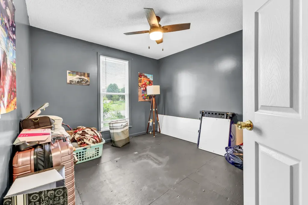 1422 Honeysuckle Lane Clarksville TN 37040
