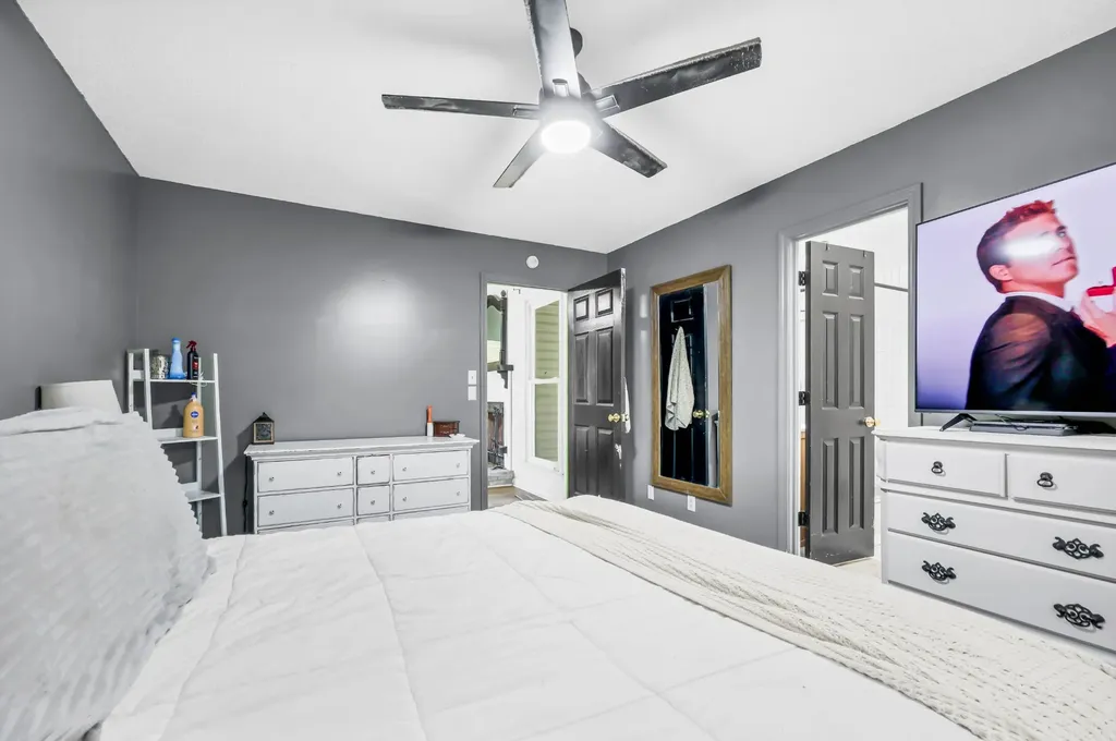 1422 Honeysuckle Lane Clarksville TN 37040