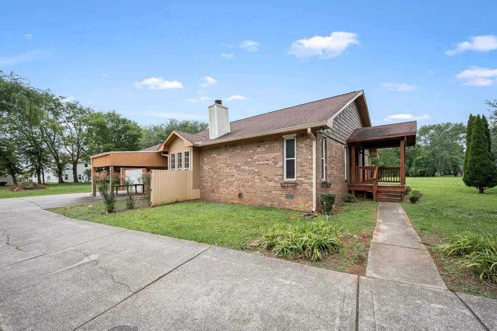 1061 Aire Court Murfreesboro TN 37128