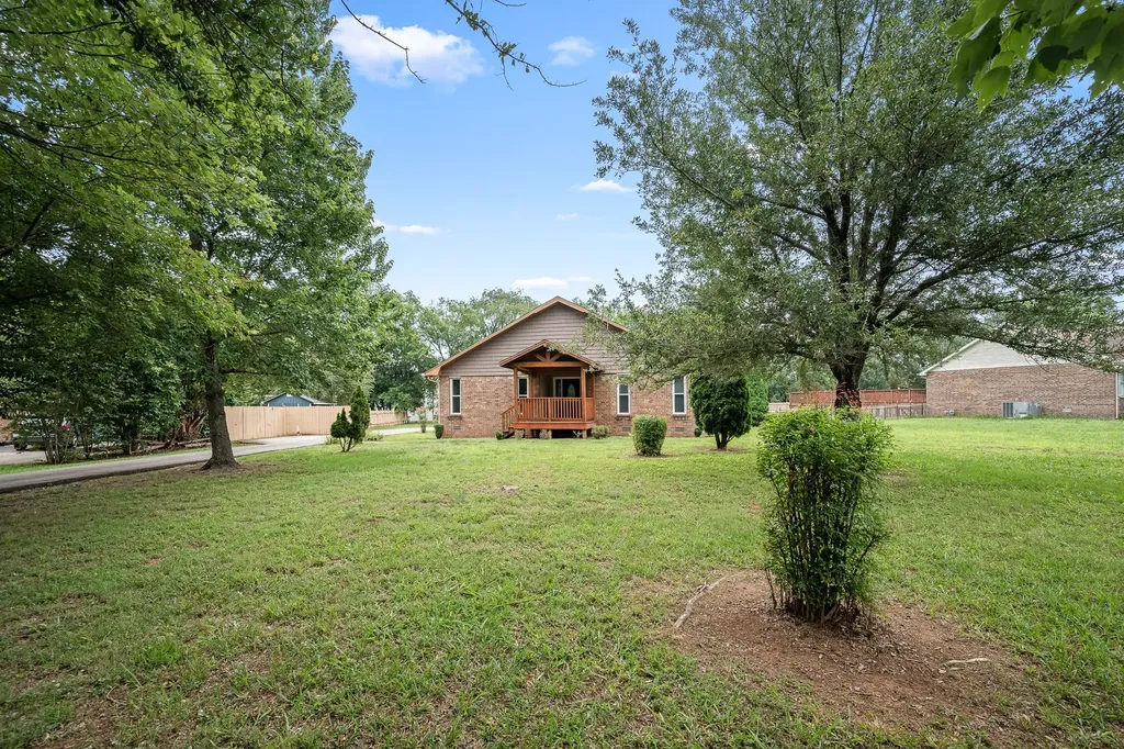 1061 Aire Court Murfreesboro TN 37128