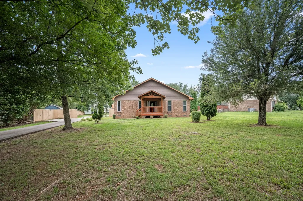 1061 Aire Court Murfreesboro TN 37128