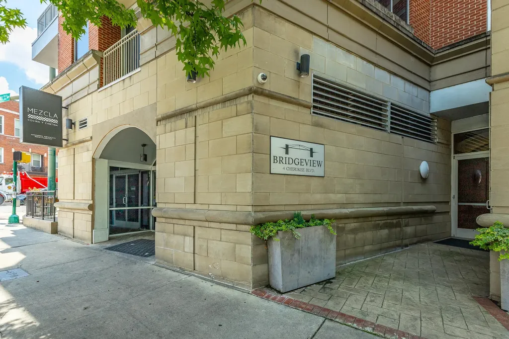 4 Cherokee Boulevard Chattanooga TN 37405
