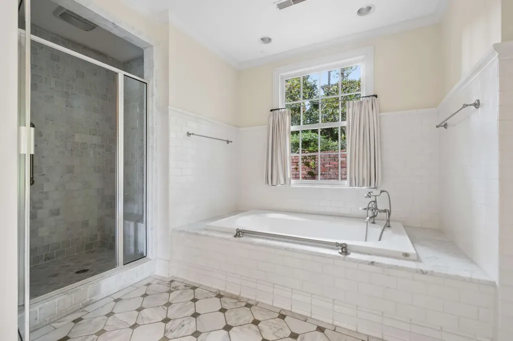 4911 Sewanee Road Nashville TN 37220
