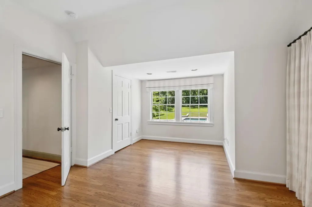 4911 Sewanee Road Nashville TN 37220