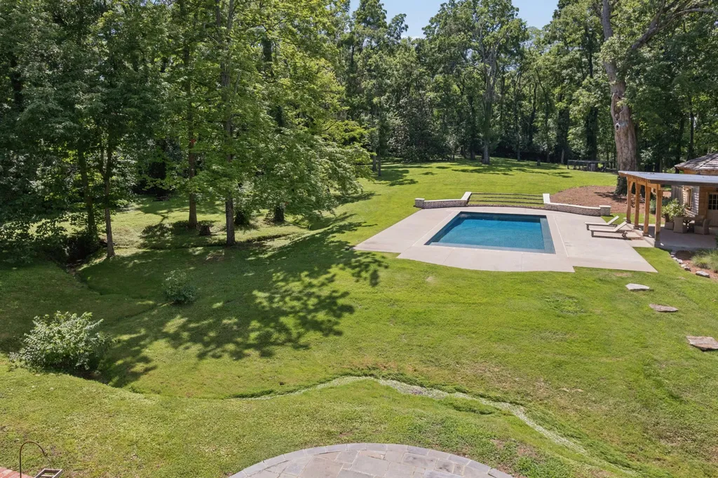 4911 Sewanee Road Nashville TN 37220