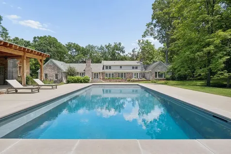 4911 Sewanee Road Nashville TN 37220