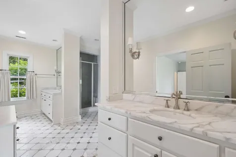 4911 Sewanee Road Nashville TN 37220