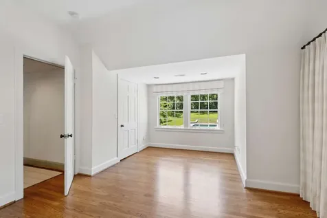 4911 Sewanee Road Nashville TN 37220