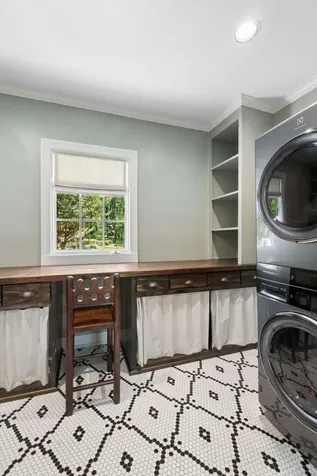 4911 Sewanee Road Nashville TN 37220