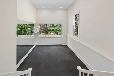 4911 Sewanee Road Nashville TN 37220