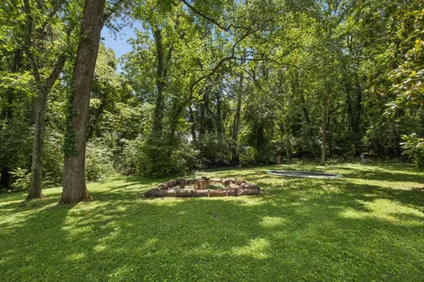 4911 Sewanee Road Nashville TN 37220