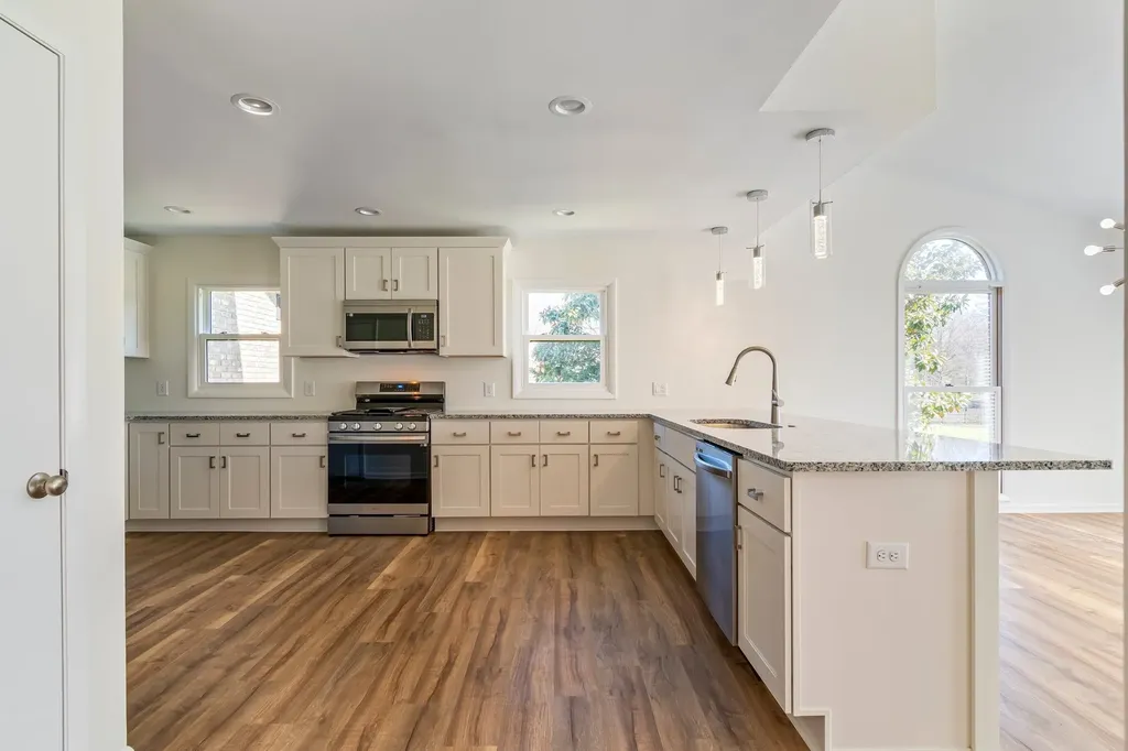 1106 Roseland Drive Columbia TN 38401