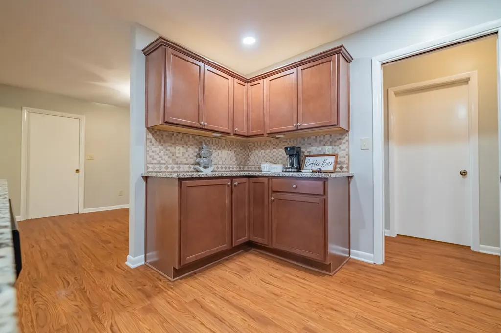 207 Westwood Drive Tullahoma TN 37388