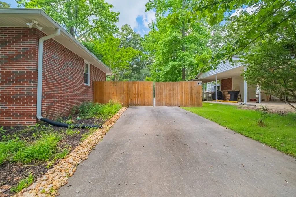 207 Westwood Drive Tullahoma TN 37388