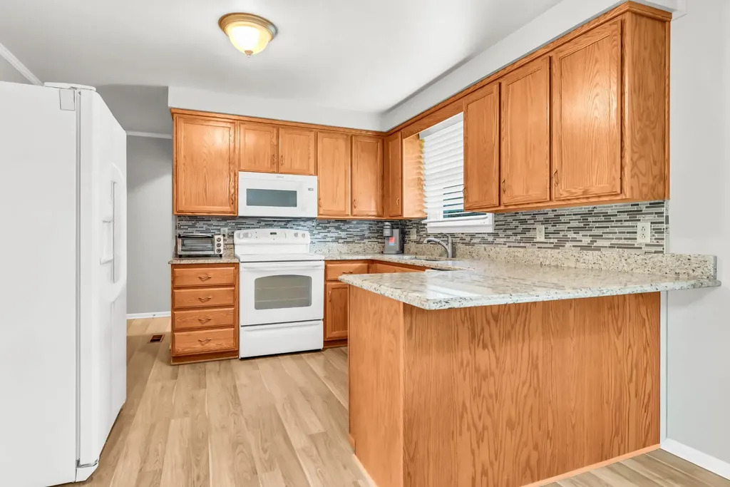 1872 Pardue Court Clarksville TN 37043
