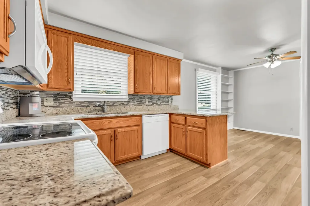 1872 Pardue Court Clarksville TN 37043