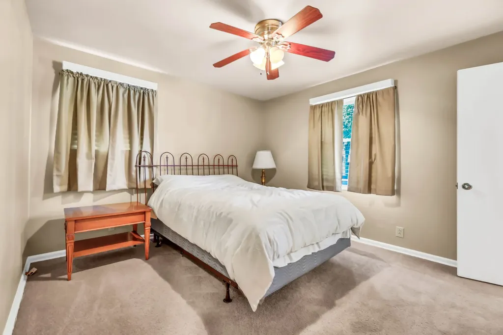 1872 Pardue Court Clarksville TN 37043