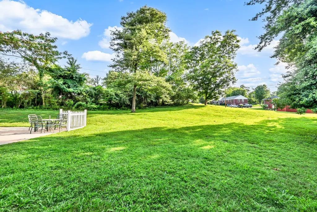 1872 Pardue Court Clarksville TN 37043