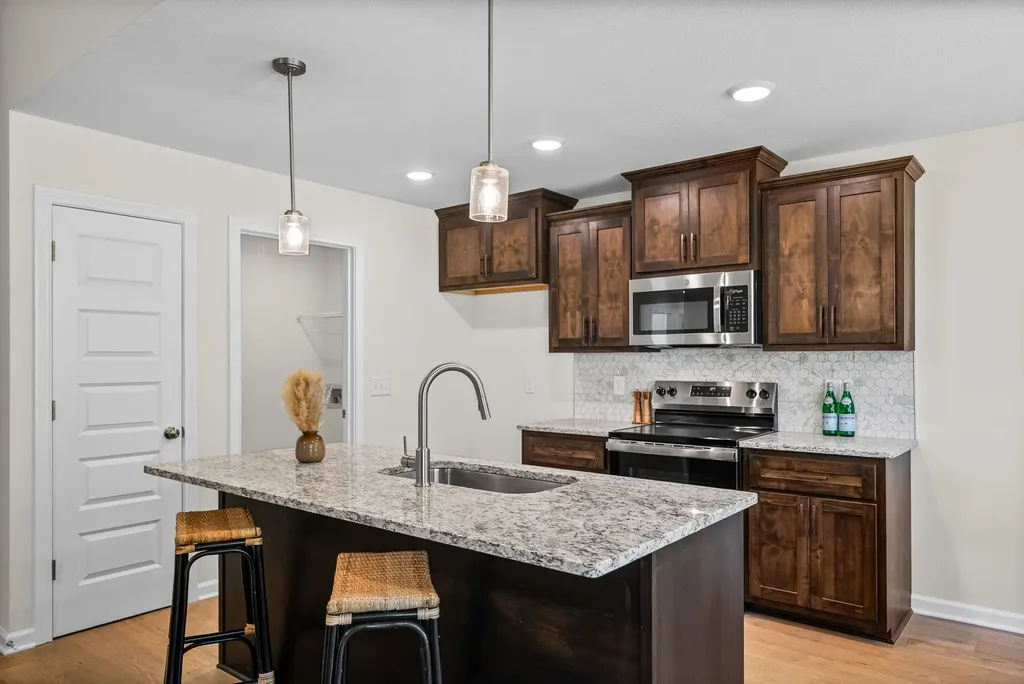 608 Liberty Park Clarksville TN 37042