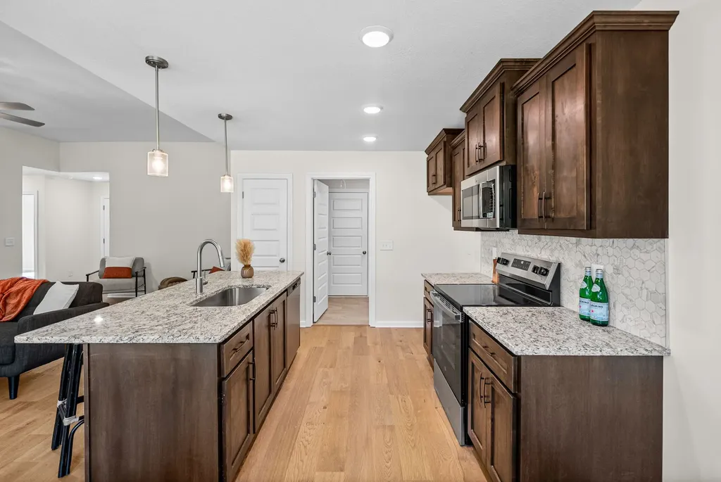 608 Liberty Park Clarksville TN 37042