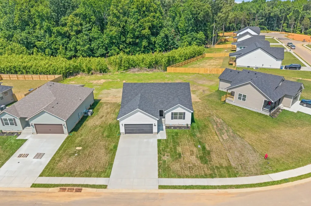 608 Liberty Park Clarksville TN 37042