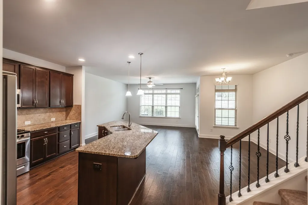 2120 Sullivan Street Gallatin TN 37066