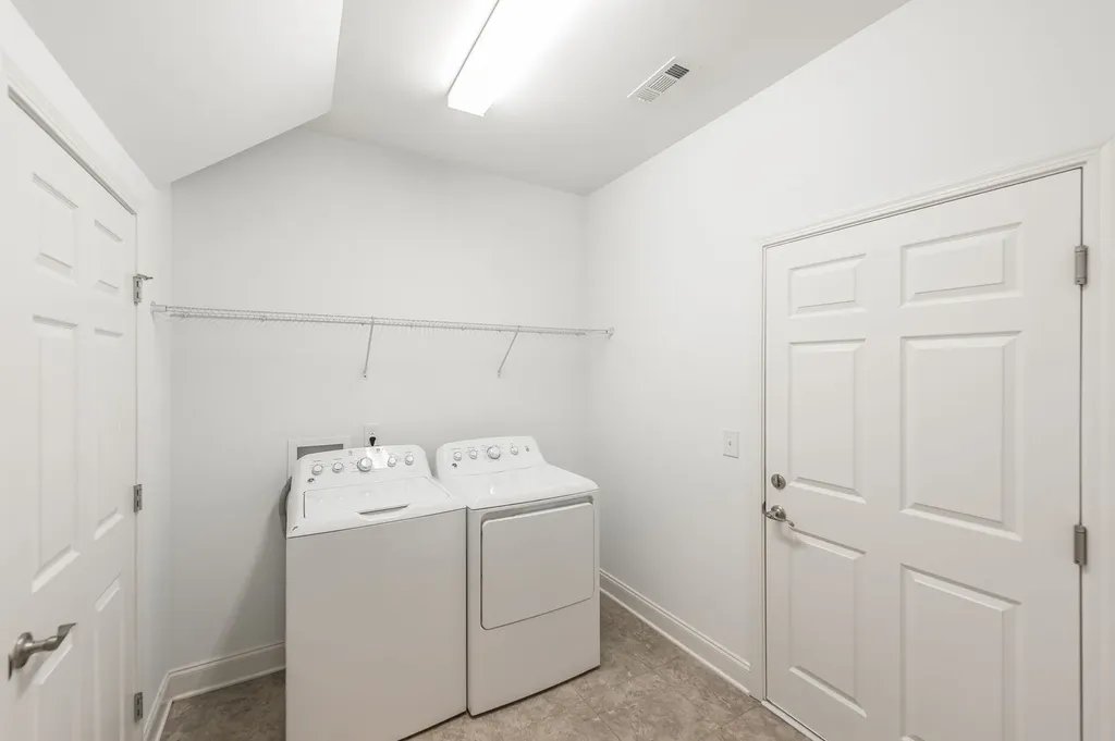 2120 Sullivan Street Gallatin TN 37066