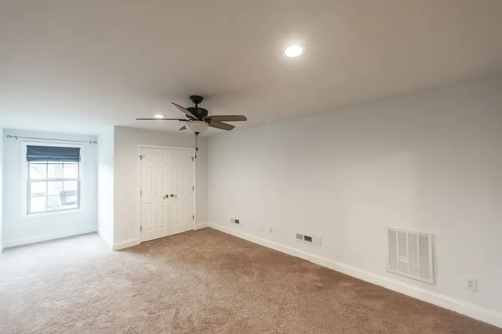 2120 Sullivan Street Gallatin TN 37066