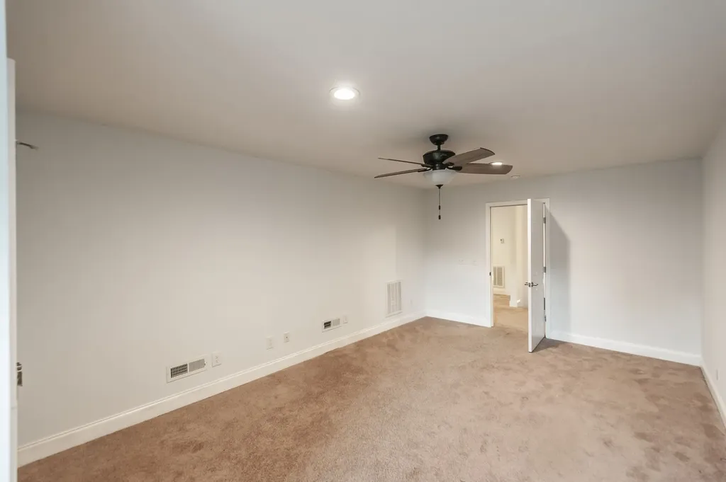2120 Sullivan Street Gallatin TN 37066