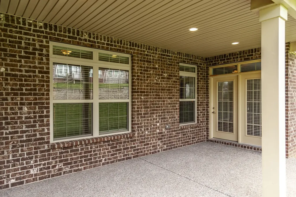 2120 Sullivan Street Gallatin TN 37066