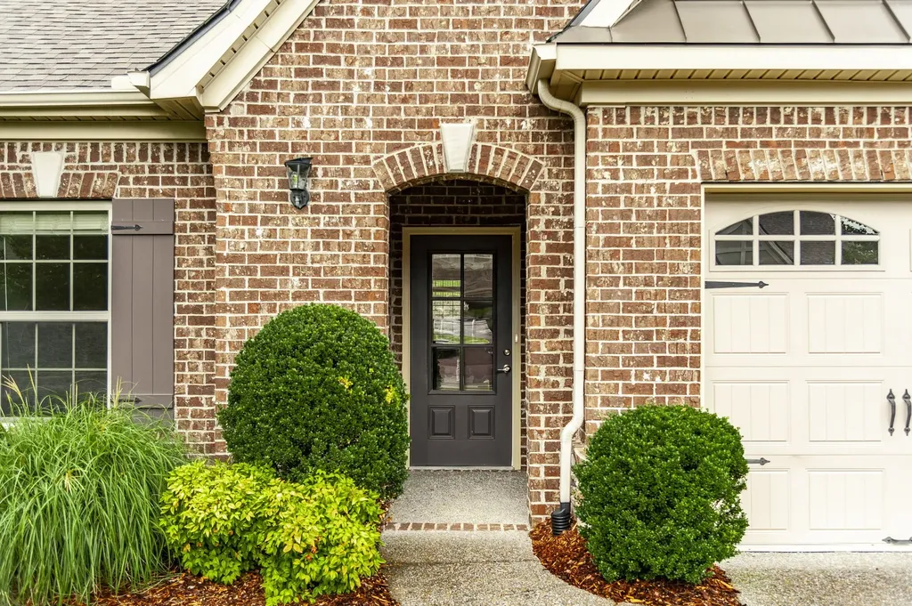 2120 Sullivan Street Gallatin TN 37066