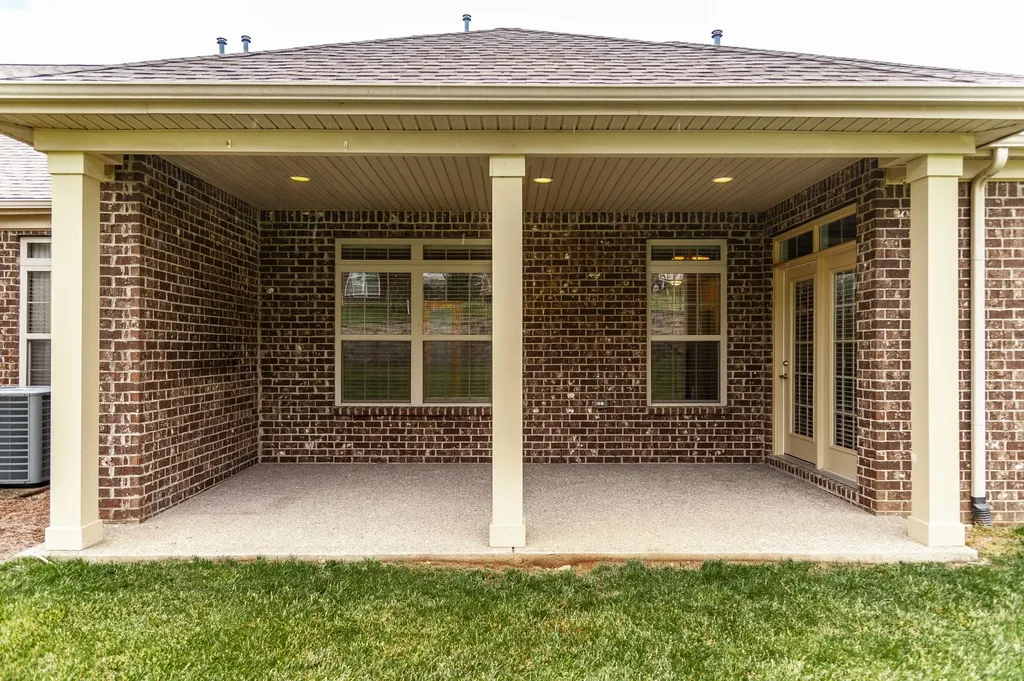 2120 Sullivan Street Gallatin TN 37066