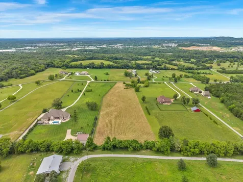 640 Callis Road Lebanon TN 37090