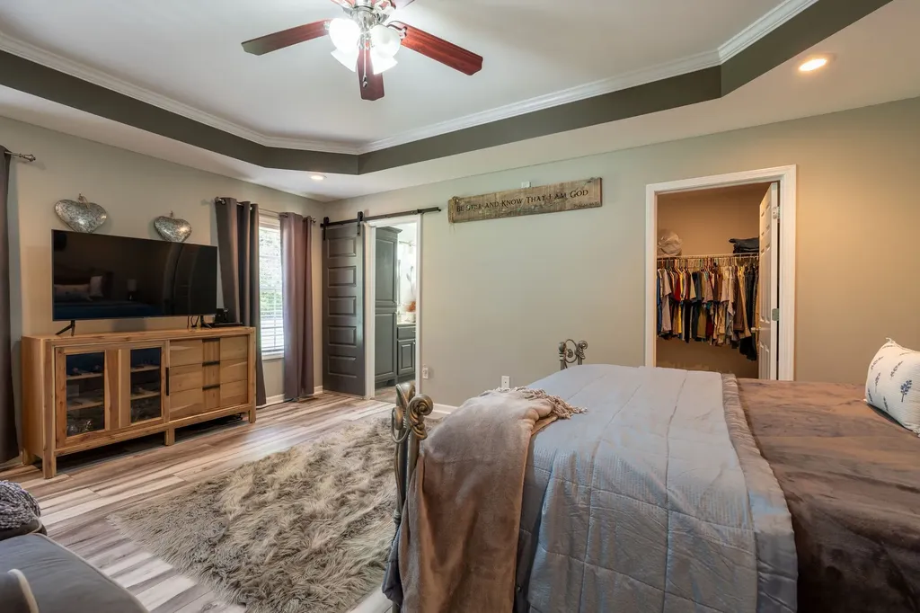 153 Center Point Drive Summertown TN 38483