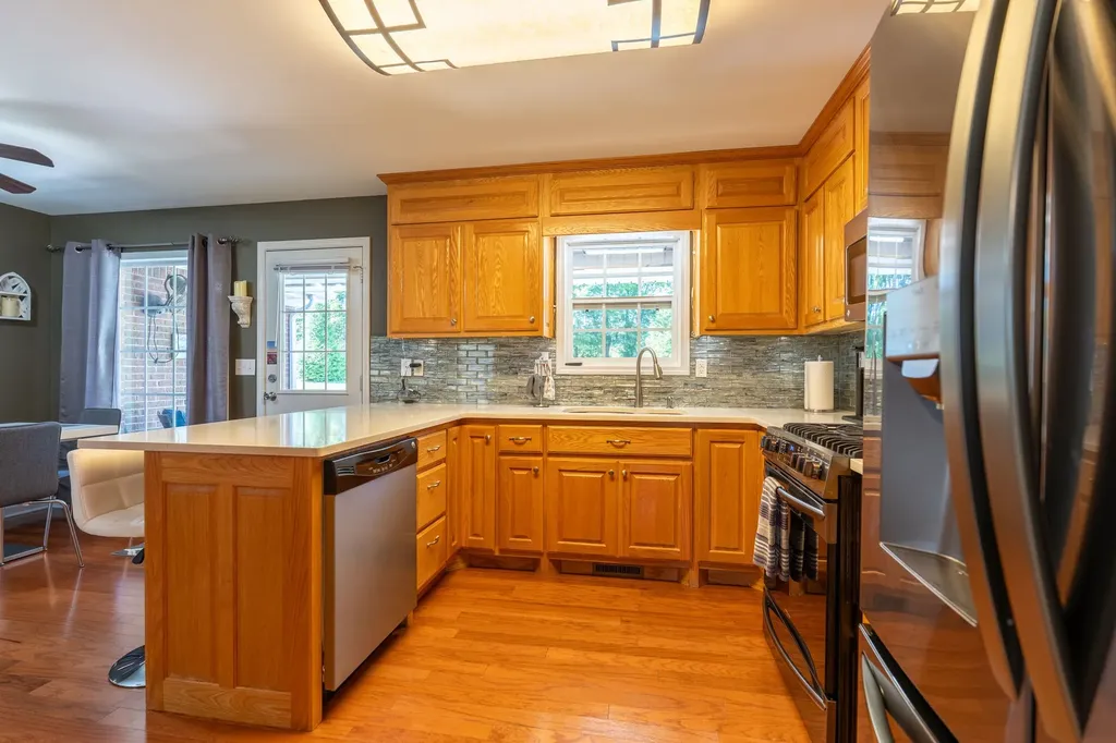 153 Center Point Drive Summertown TN 38483