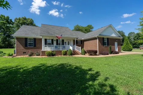 153 Center Point Drive Summertown TN 38483
