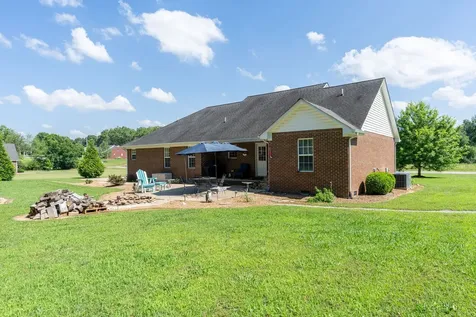 153 Center Point Drive Summertown TN 38483