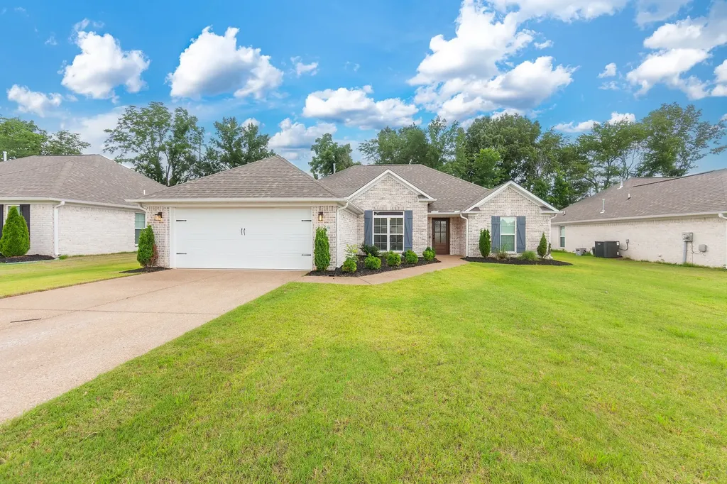54 Golden Brooke Drive Jackson TN 38305